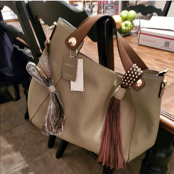 Le Miel Handbags - New 💯 Authentic Le Miel Large Vegan Tote